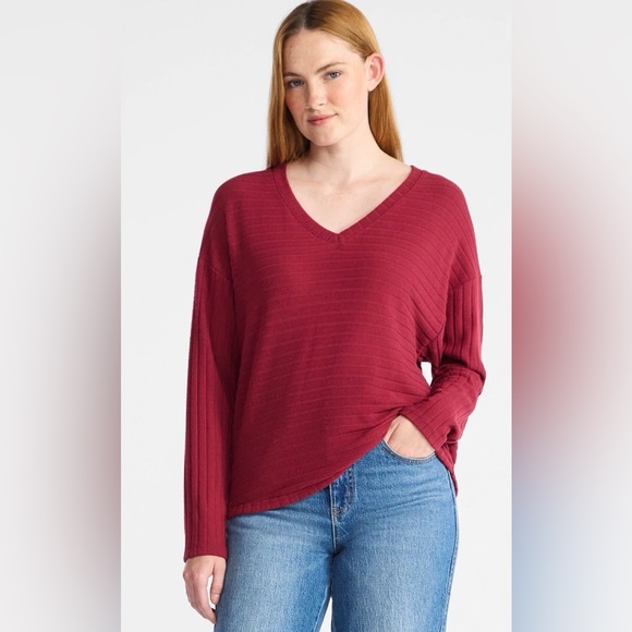 Time and Tru Sweaters - Time And Tru Woman’s Ribbed Hacci Knit V-Neck To With Long Sleeves